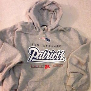 NFL TEAM APPAREL NE Patriots Grey Hooded Sweatshirt Size 2XL